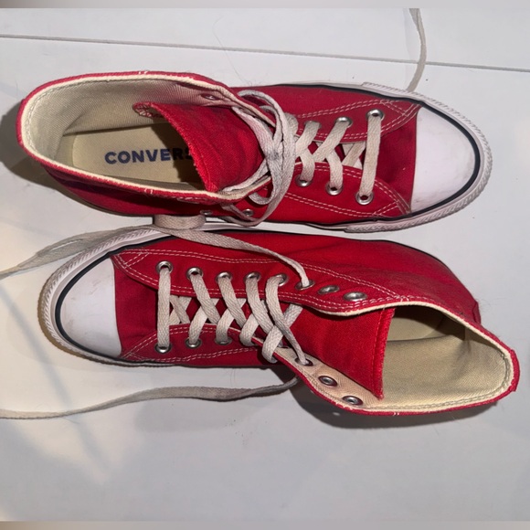 Converse Chuck Taylor All Star Red High Top / Women’s size 9 / Men’s size 7 - Picture 3 of 3